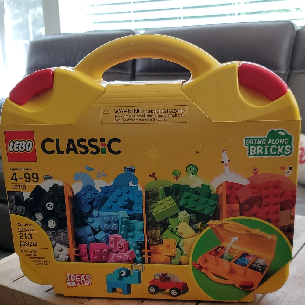 NWT Lego 10713 Yellow and Red Building Set Carrying Case